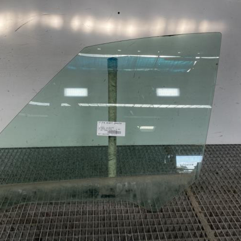 Vitre avant gauche CITROEN C4 GRAND PICASSO 1 Photo n°1