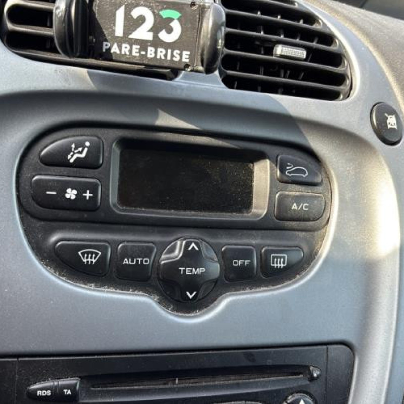 Porte arriere droit CITROEN XSARA PICASSO Photo n°20