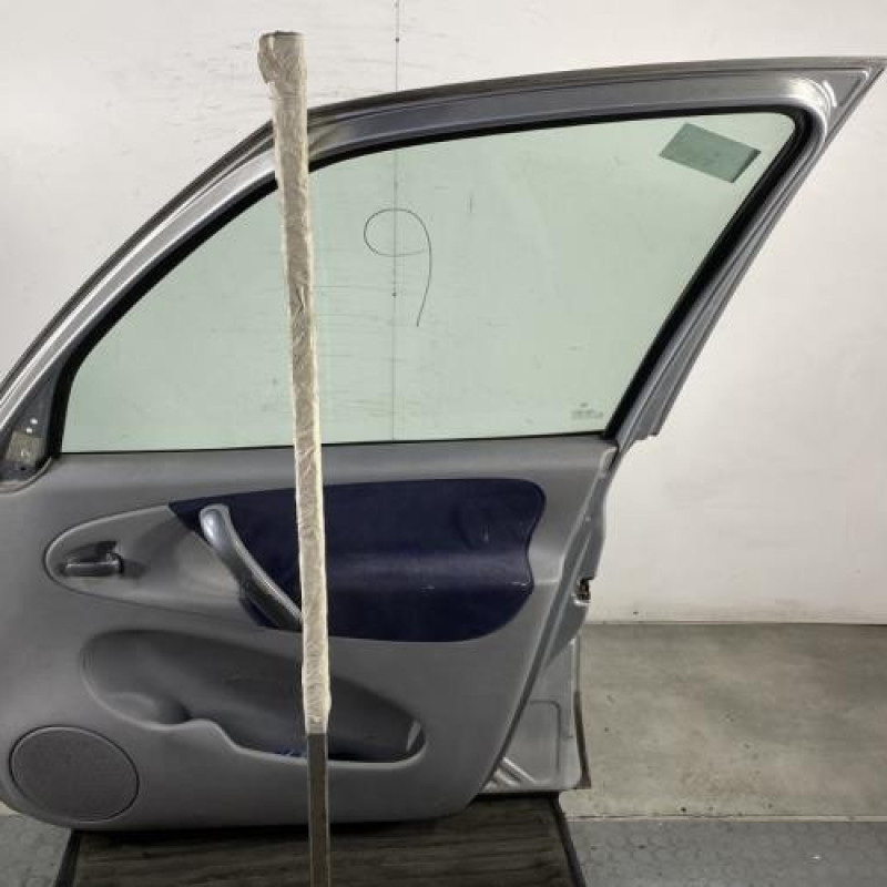 Porte avant droit CITROEN XSARA PICASSO Photo n°7