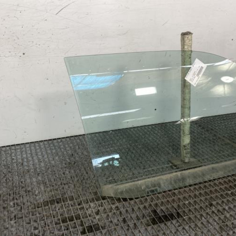 Vitre avant droit SEAT IBIZA 2 Photo n°3