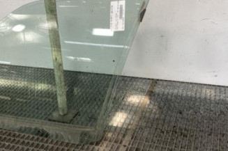 Vitre avant gauche PEUGEOT 405