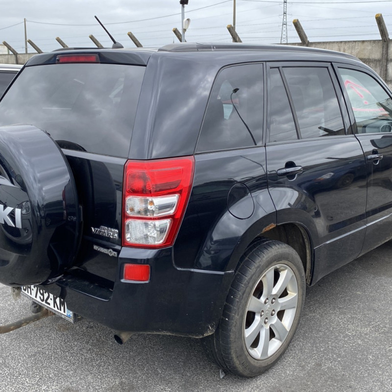SUZUKI GRAND VITARA 2 PHASE 2 1.9 DDIS - 8V TURBO 4X4 Photo n°15