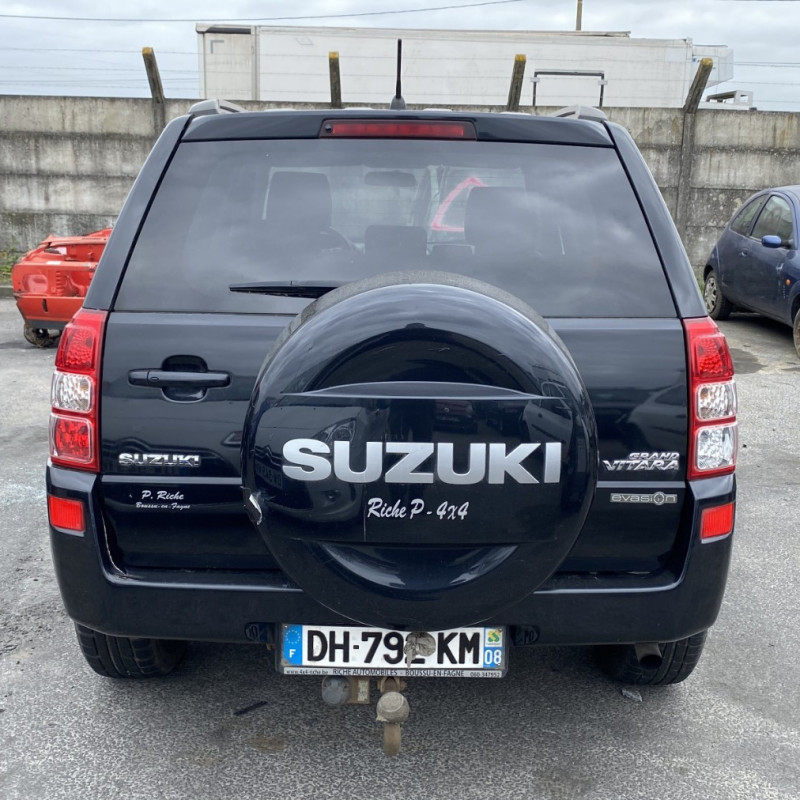 SUZUKI GRAND VITARA 2 PHASE 2 1.9 DDIS - 8V TURBO 4X4 Photo n°17