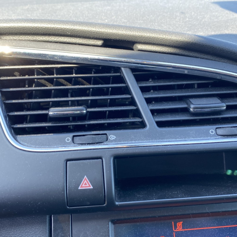 PEUGEOT 3008 1 PHASE 1 1.6 HDI - 8V TURBO Photo n°17