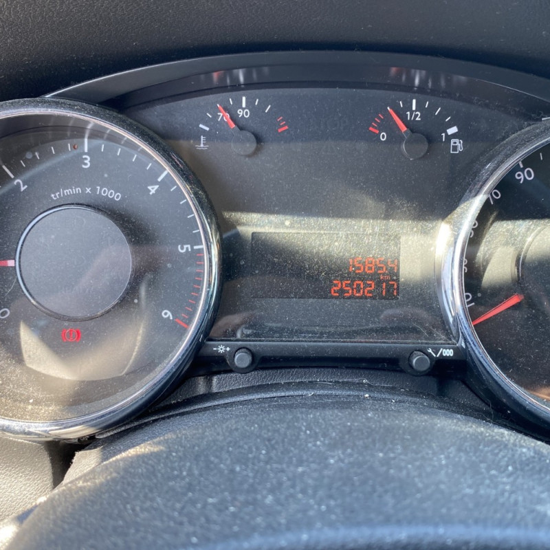 PEUGEOT 3008 1 PHASE 1 1.6 HDI - 8V TURBO Photo n°21