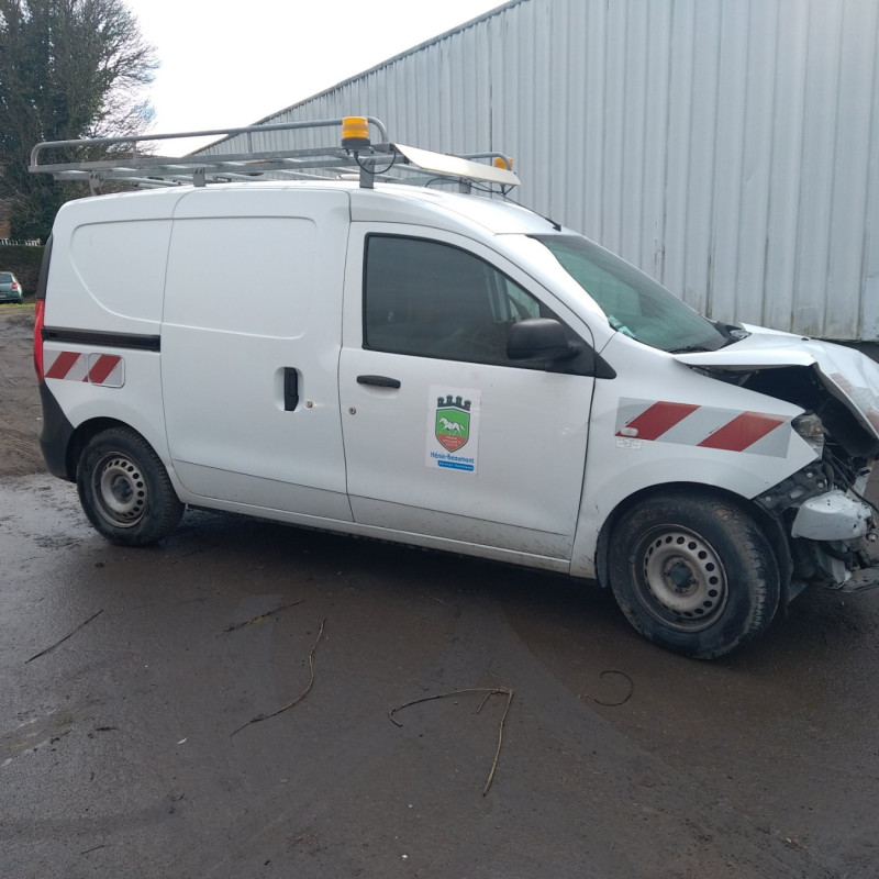 DACIA DOKKER PHASE 1 1.6i - 8V Photo n°2