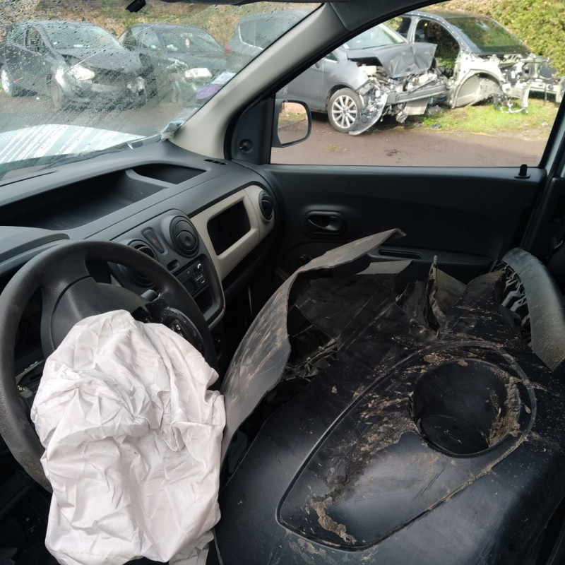 DACIA DOKKER PHASE 1 1.6i - 8V Photo n°5