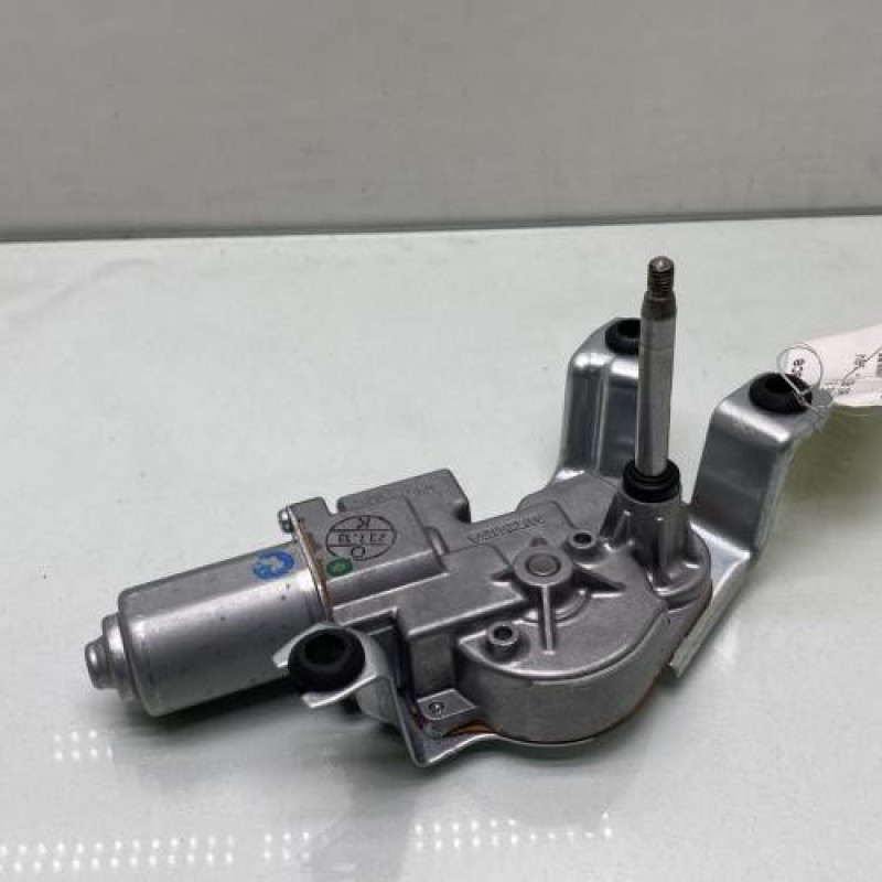 Moteur essuie glace arriere MERCEDES CLASSE B 247 Photo n°1