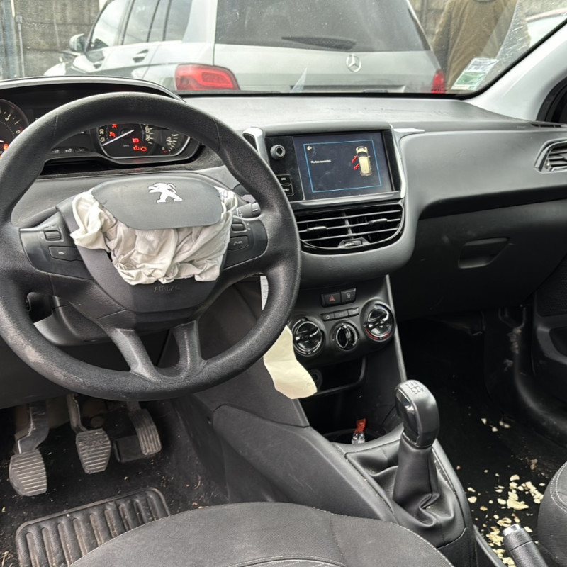 PEUGEOT 208 1 PHASE 2 1.5 BLUE HDI - 16V TURBO Photo n°12