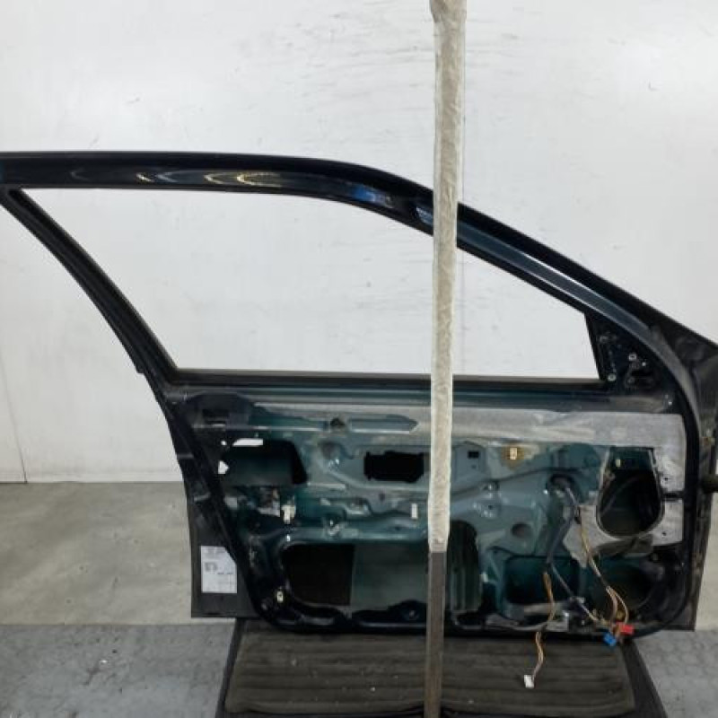 Porte avant gauche PEUGEOT 405 Photo n°5