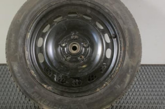 Roue de secours VOLKSWAGEN PASSAT 4 Photo n°1