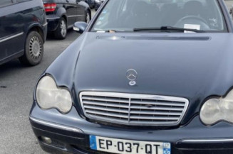Aile avant droit MERCEDES CLASSE C 203