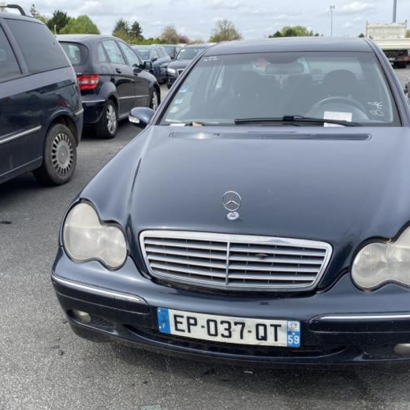 Aile avant droit MERCEDES CLASSE C 203 Photo n°15