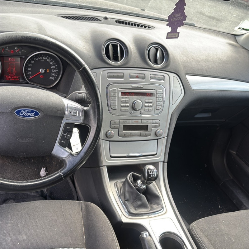 FORD MONDEO 3 PHASE 2 2.0 TDCI - 16V TURBO Photo n°12