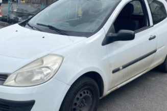 Malle/Hayon arriere RENAULT CLIO 3