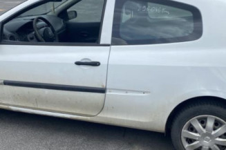 Malle/Hayon arriere RENAULT CLIO 3