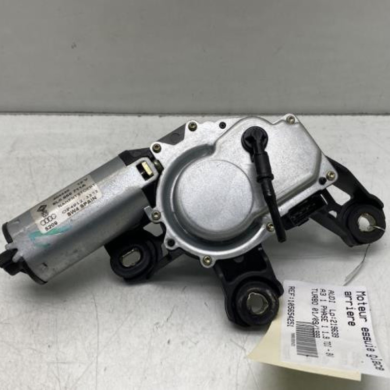 Moteur essuie glace arriere AUDI A3 1 Photo n°2