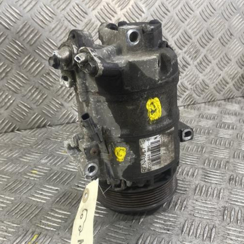 Compresseur clim RENAULT TRAFIC 3 COURT Photo n°1