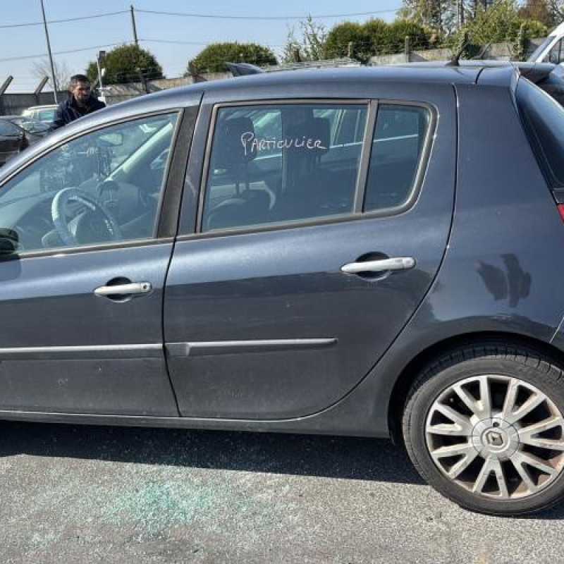 Amortisseur avant droit RENAULT CLIO 3 Photo n°10