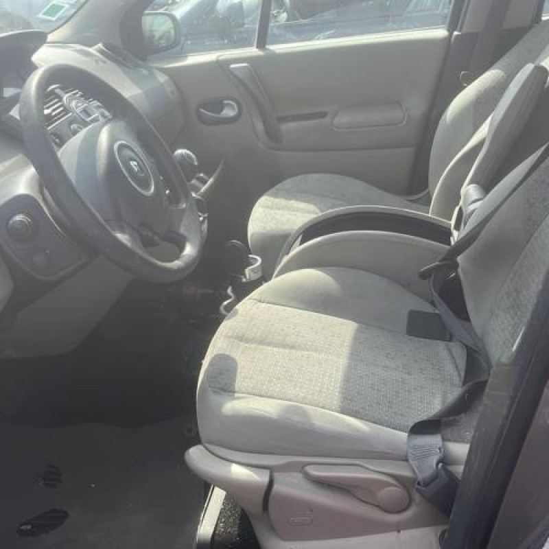Pare choc arriere RENAULT GRAND SCENIC 2 Photo n°19