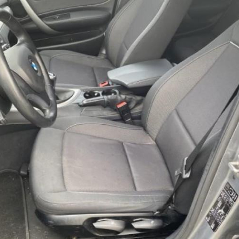 Amortisseur avant droit BMW SERIE 1 E87 Photo n°17
