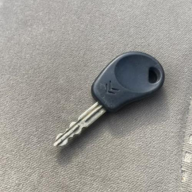Feu arriere principal gauche (feux) CITROEN XSARA PICASSO Photo n°4