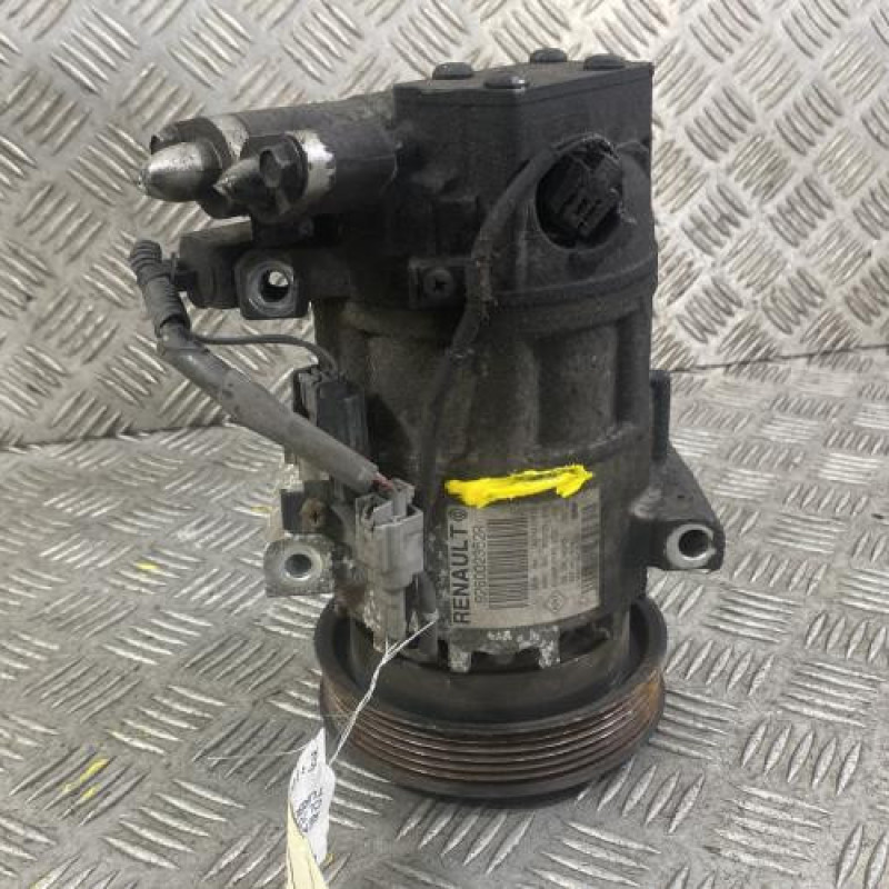 Compresseur clim RENAULT CLIO 4 Photo n°1