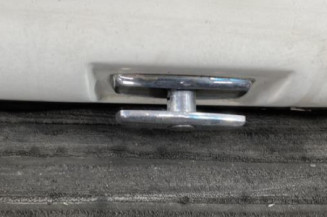 Hayon superieur DACIA LOGAN 1