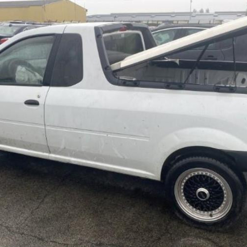 Hayon superieur DACIA LOGAN 1 Photo n°18