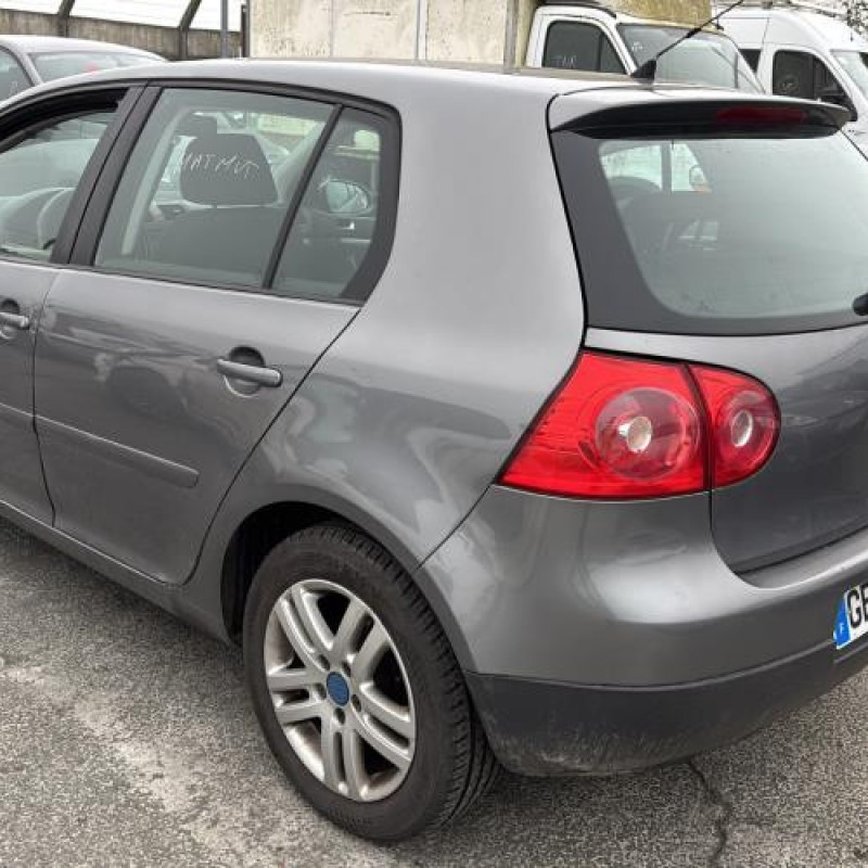 Demarreur VOLKSWAGEN GOLF 5 Photo n°7
