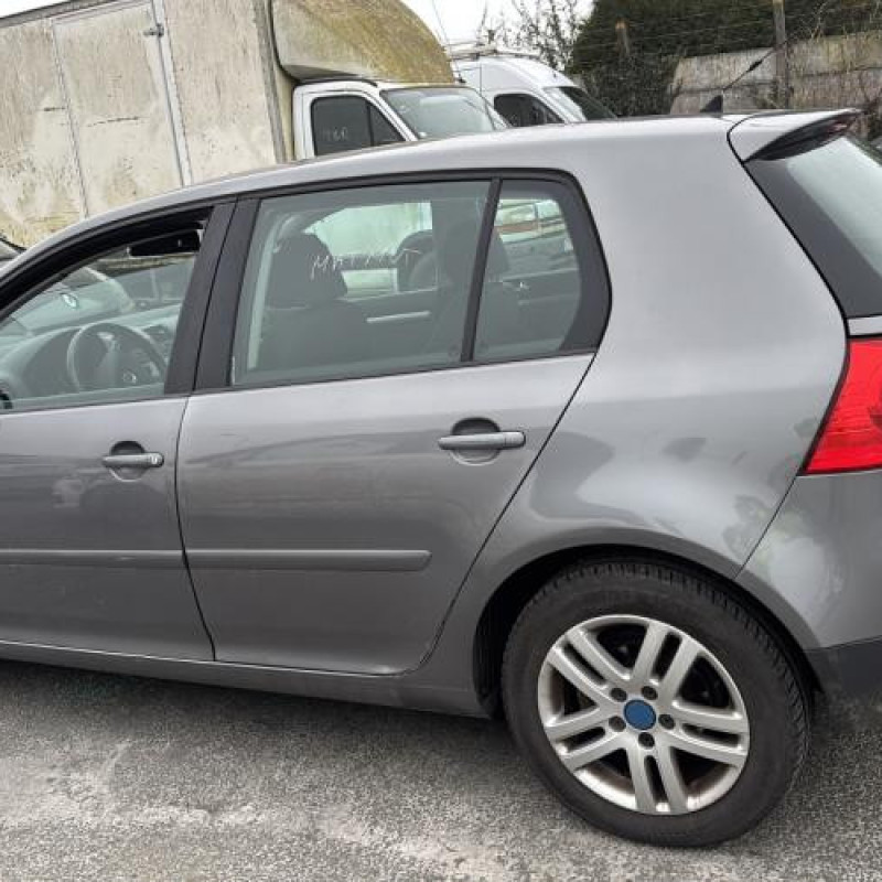Demarreur VOLKSWAGEN GOLF 5 Photo n°9