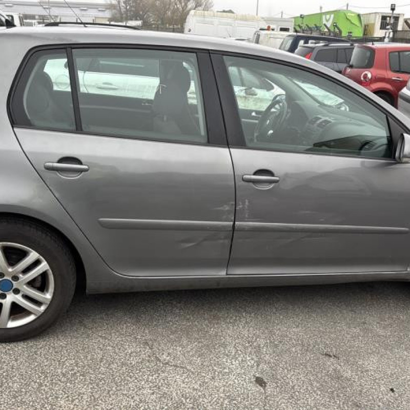 Demarreur VOLKSWAGEN GOLF 5 Photo n°10