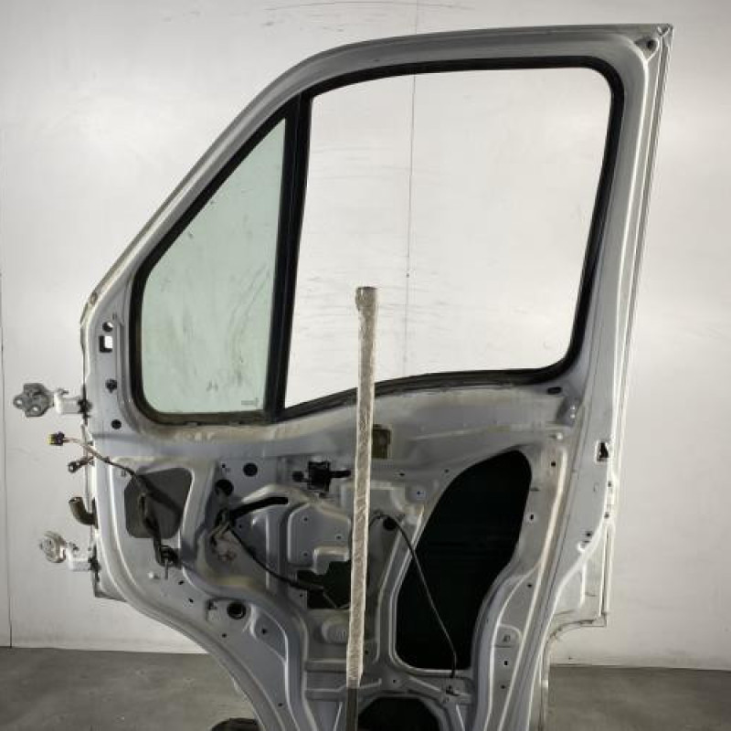 Porte avant droit RENAULT MASCOTT Photo n°7