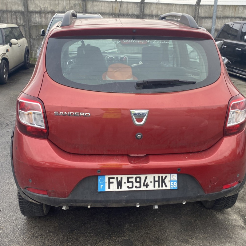 DACIA SANDERO 2 PHASE 1 0.9i - 12V TURBO TCE 90 Photo n°5