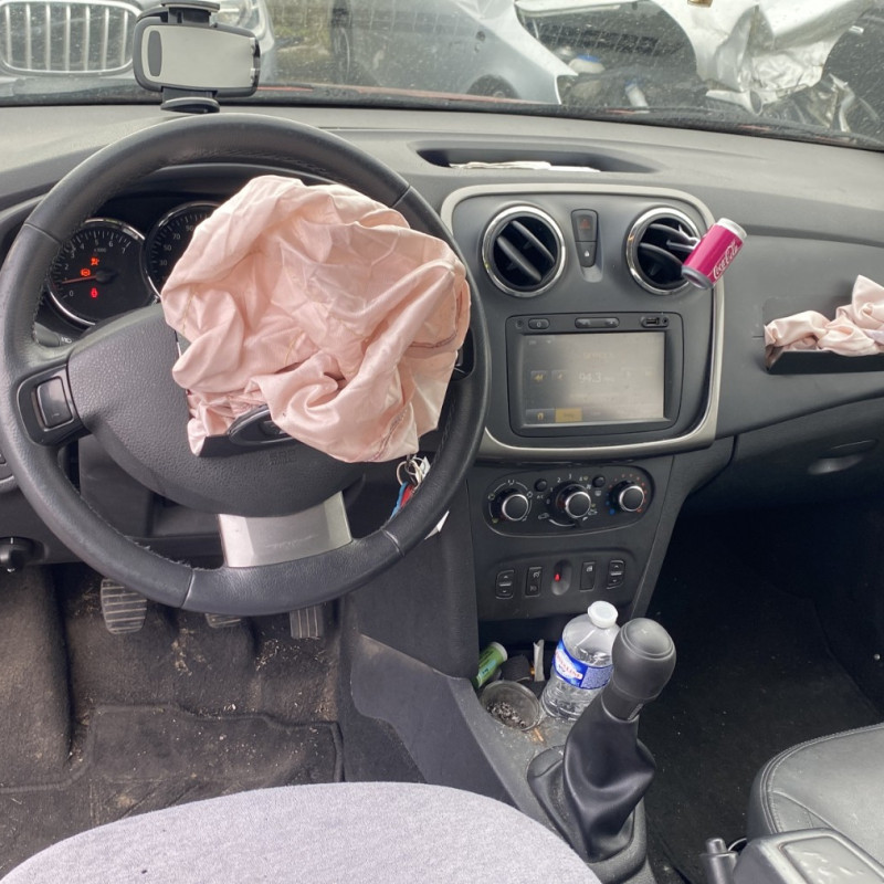 DACIA SANDERO 2 PHASE 1 0.9i - 12V TURBO TCE 90 Photo n°13