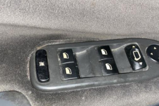 Vitre avant gauche CITROEN C5 1