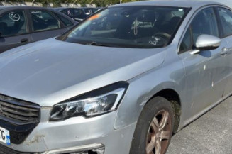 Vitre avant droit PEUGEOT 508 1