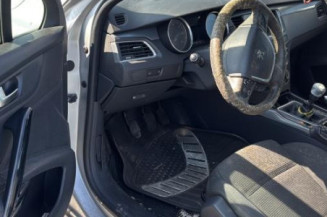 Vitre avant droit PEUGEOT 508 1