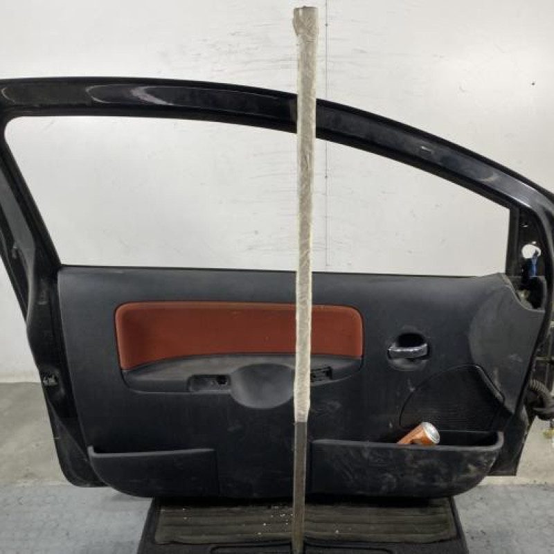 Porte avant gauche CITROEN C2 Photo n°7