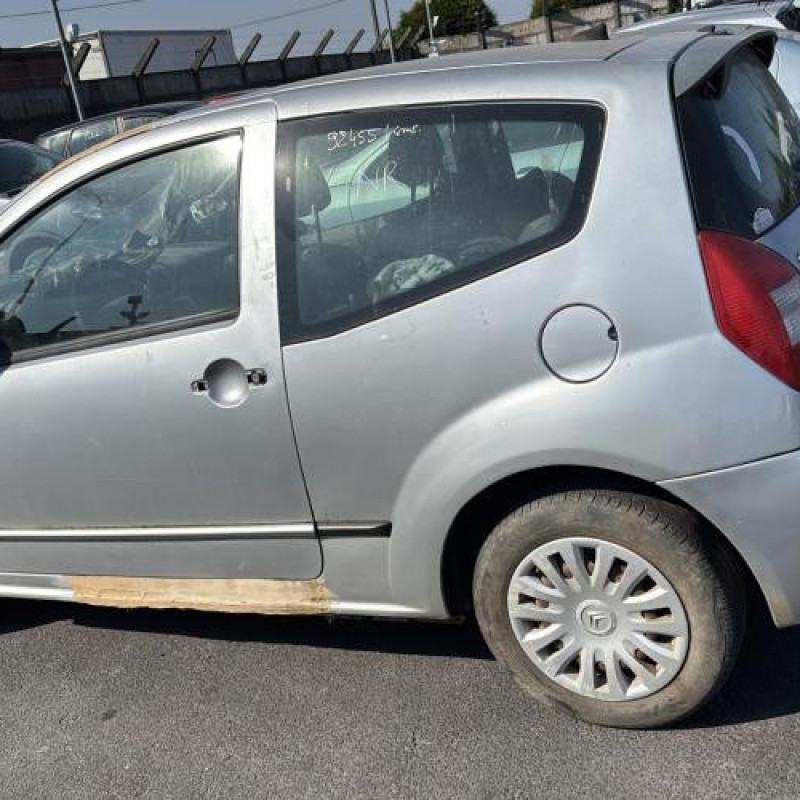 Vitre avant droit CITROEN C2 Photo n°10