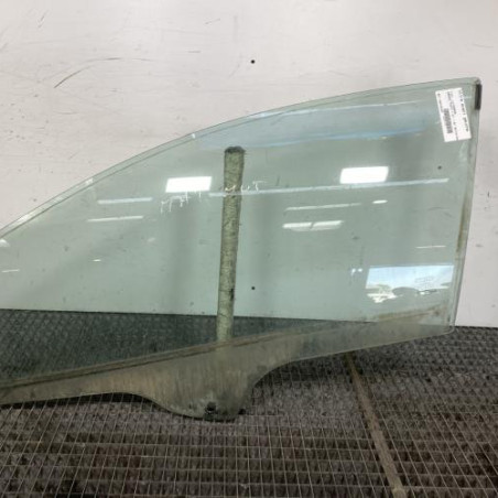 Vitre avant gauche FIAT GRANDE PUNTO Photo n°1