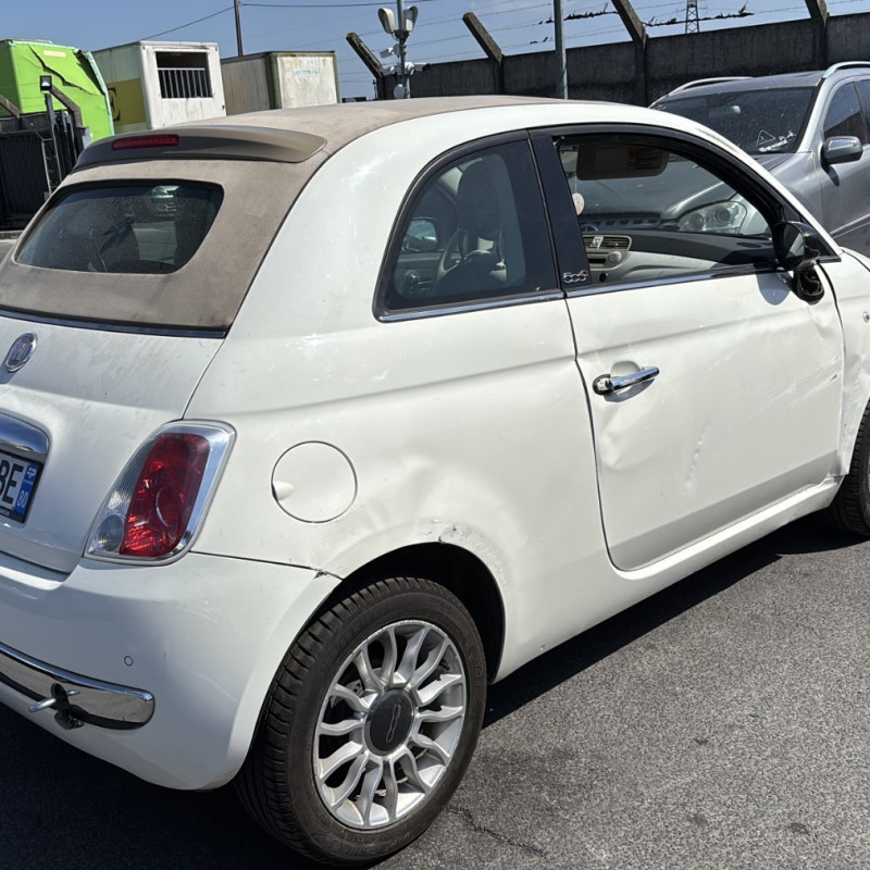 FIAT 500 2 CABRIO PHASE 1 1.2i - 8V Photo n°3