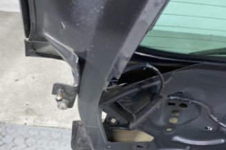 Malle/Hayon arriere PEUGEOT 3008 1