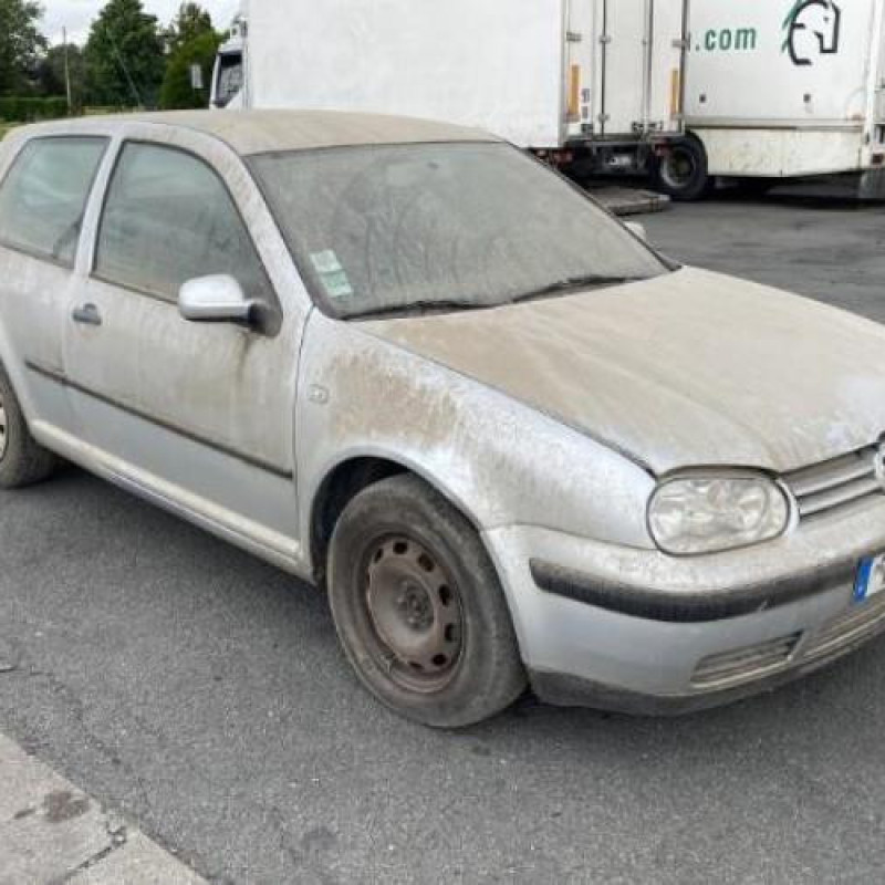 Pare boue avant droit VOLKSWAGEN GOLF 4 Photo n°4
