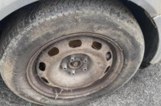 Pare boue avant droit VOLKSWAGEN GOLF 4