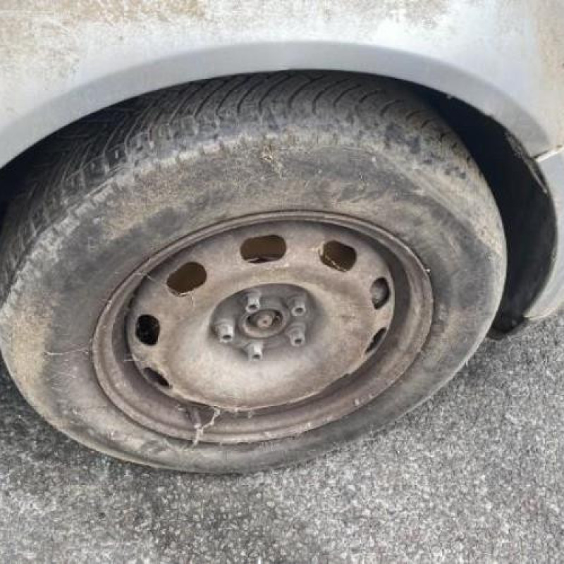 Pare boue avant droit VOLKSWAGEN GOLF 4 Photo n°15
