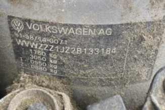 Pare boue avant droit VOLKSWAGEN GOLF 4