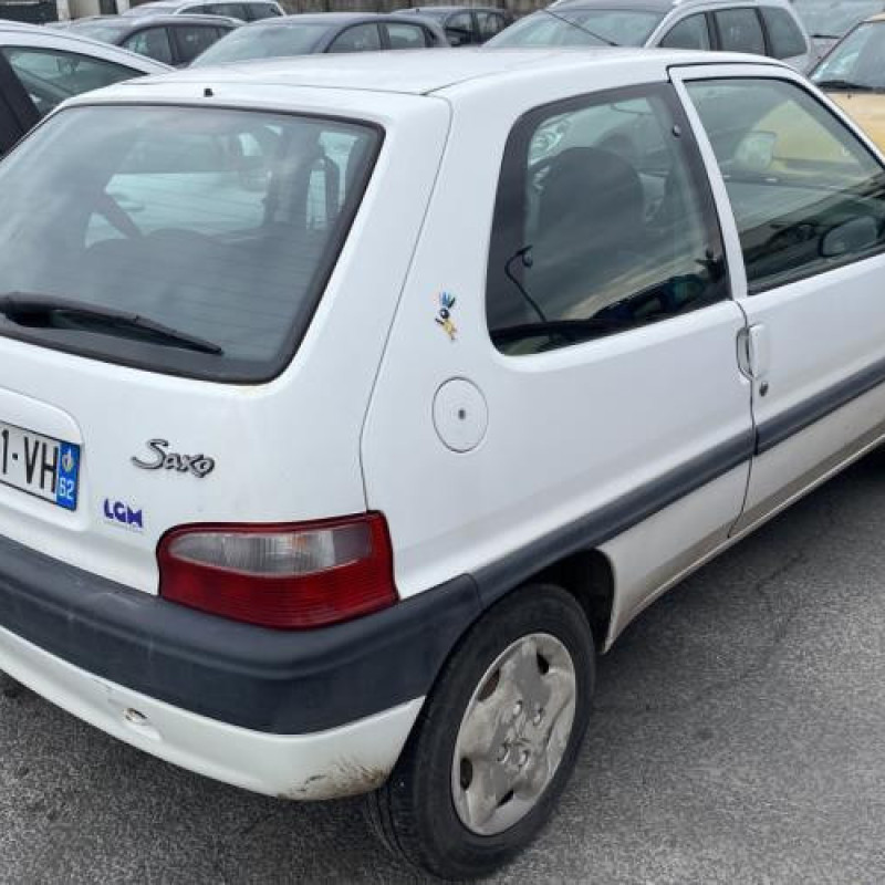 Moteur CITROEN SAXO Photo n°17