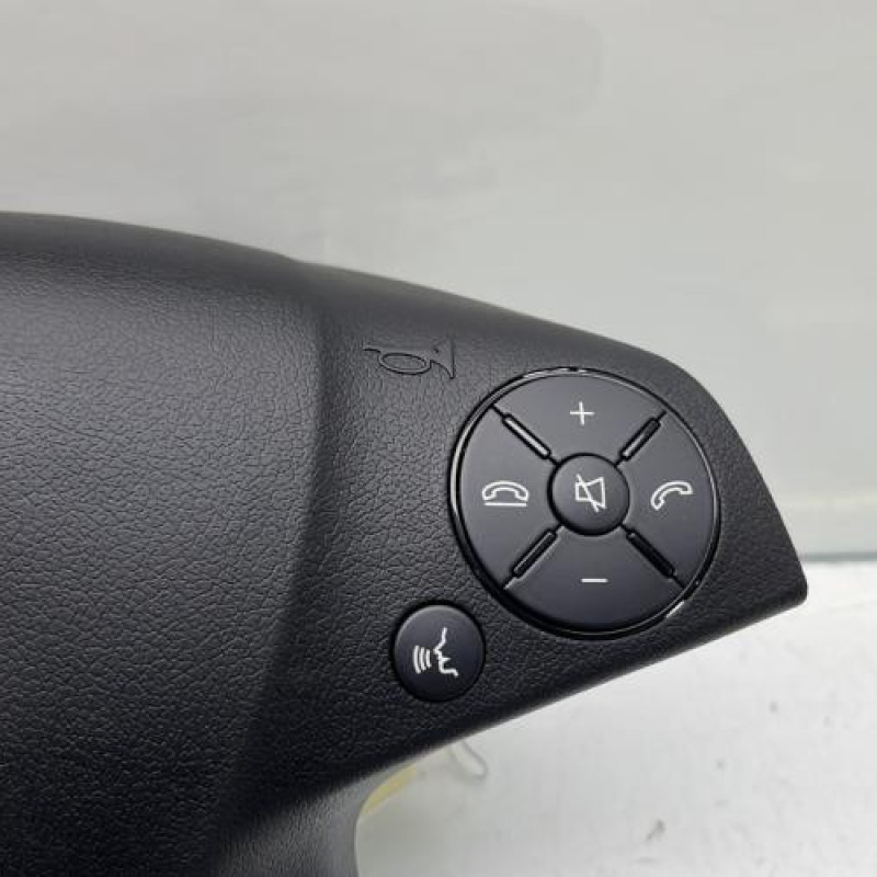 Air bag conducteur MERCEDES CLASSE C 204 Photo n°3