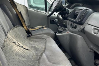 Arret de porte avant droit RENAULT TRAFIC 2